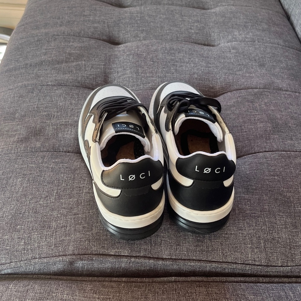 New without box LOCI "Atom" Black and White Sneakers Size 37/6.5 - Picture 3 of 6